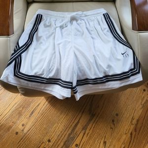 Women's White & Black Nike shorts size XL NWT